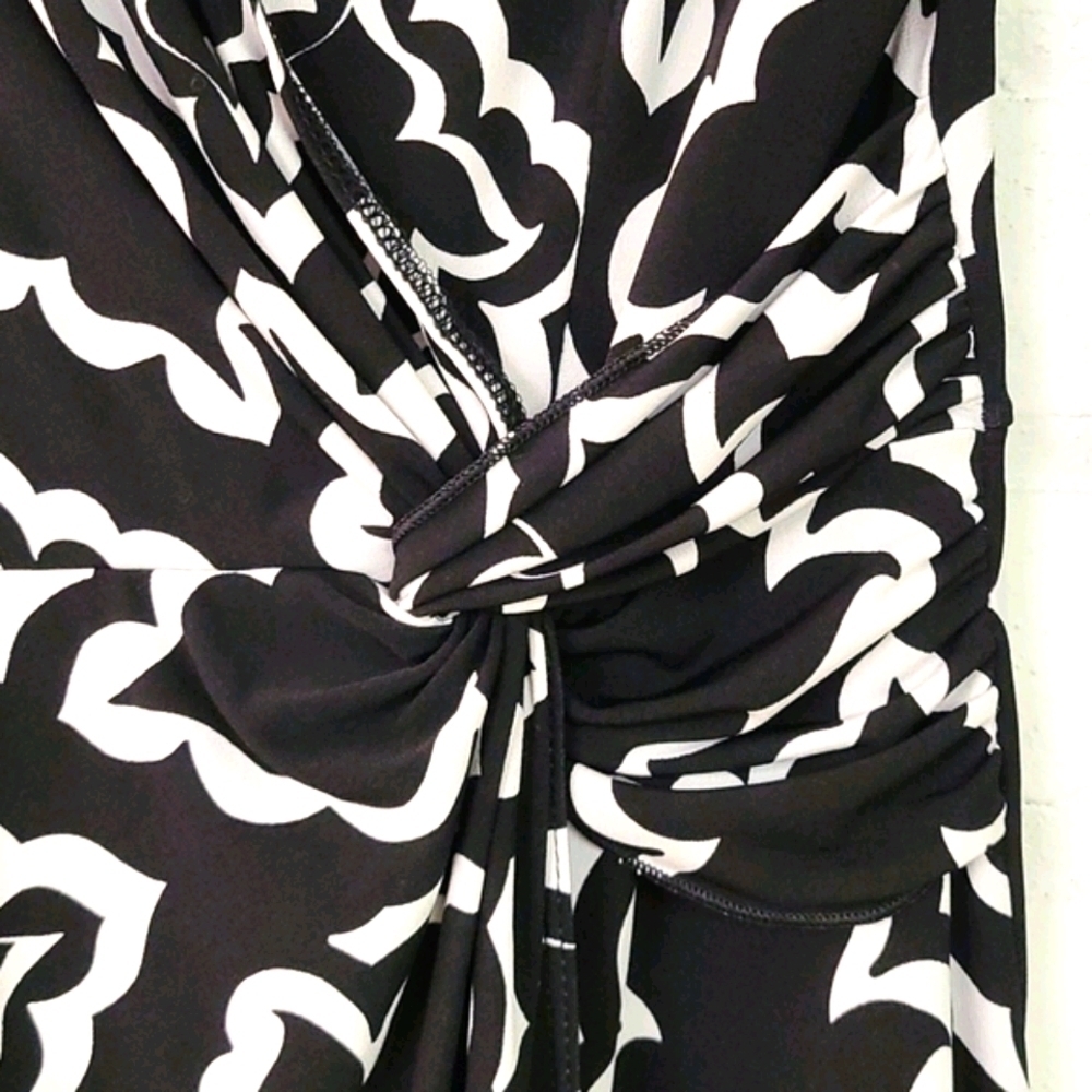 - WHITE HOUSE BLACK MARKET KNIT DRESS SZ SMALL - Picture 3 of 5